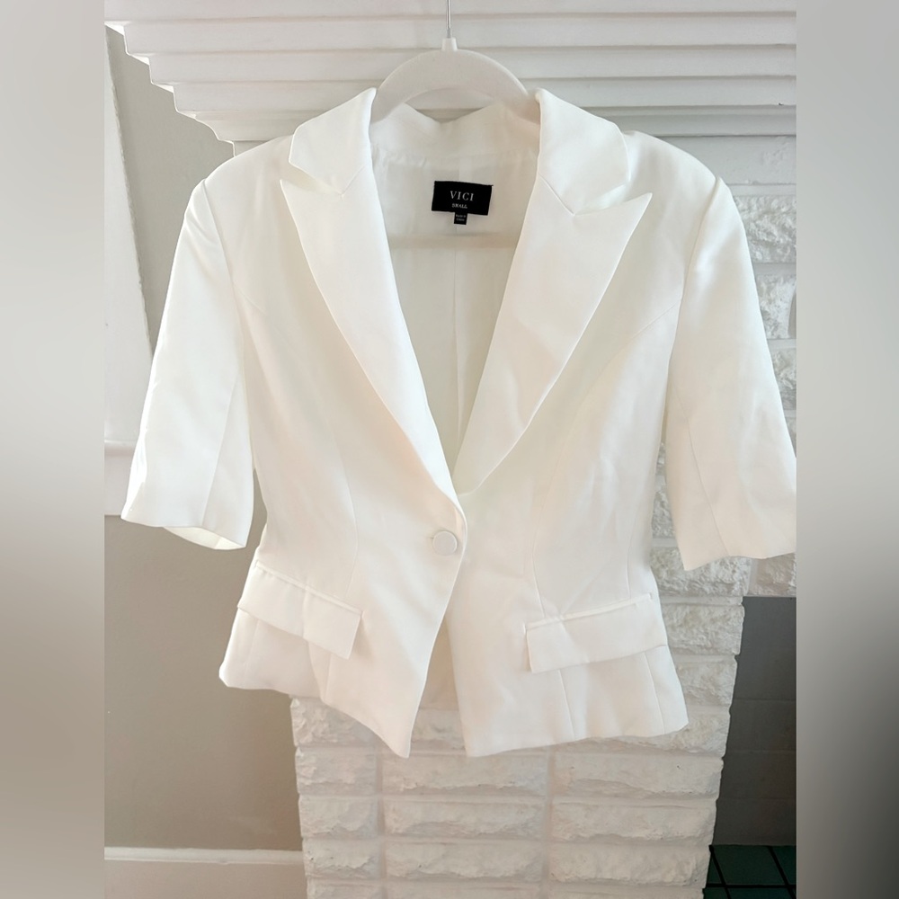 Vici Cropped White Blazer